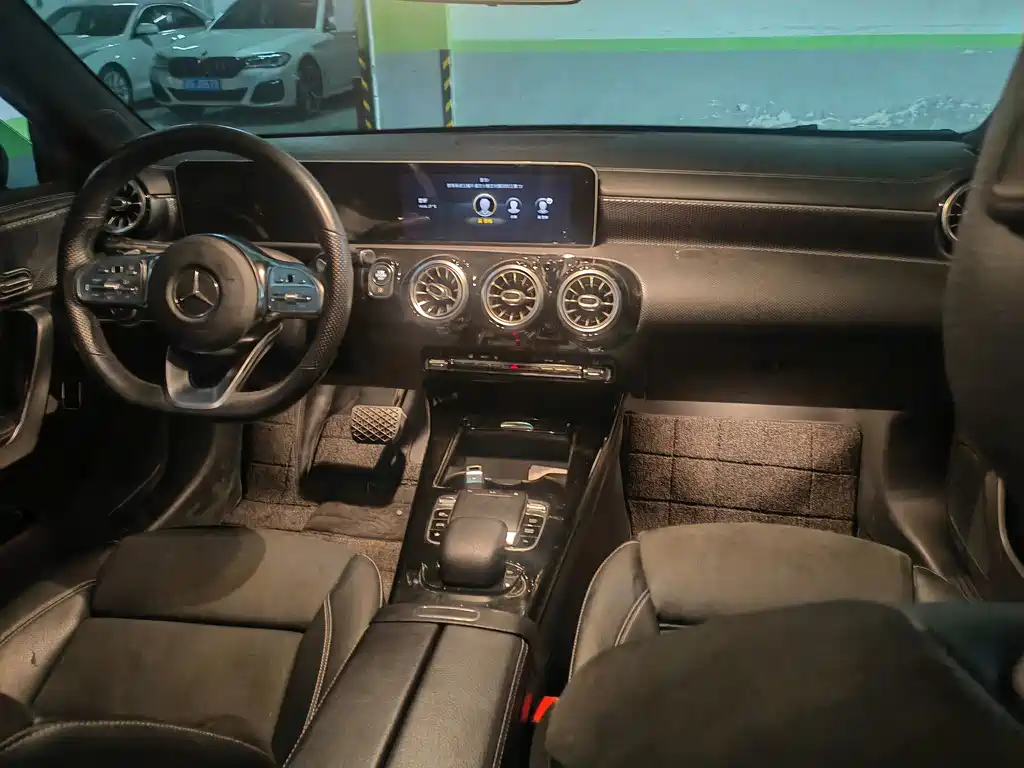 Mercedes-Benz A-Class — миниатюра 9