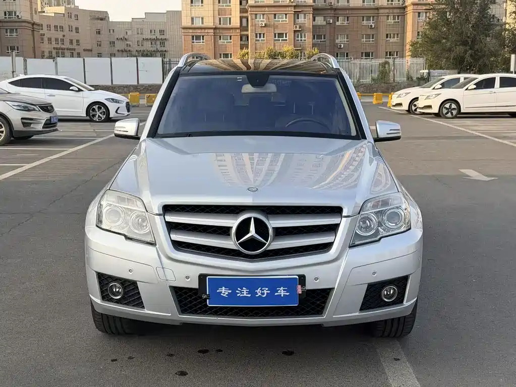Mercedes-Benz GLK-Class (Import) — миниатюра 2
