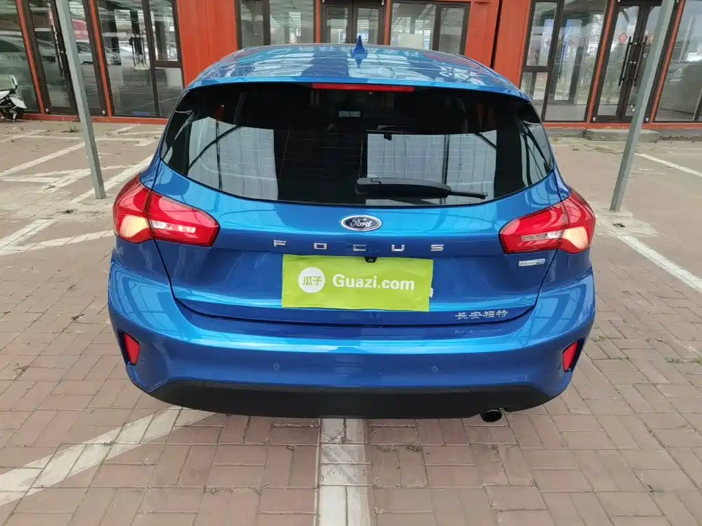 Ford Focus — миниатюра 6