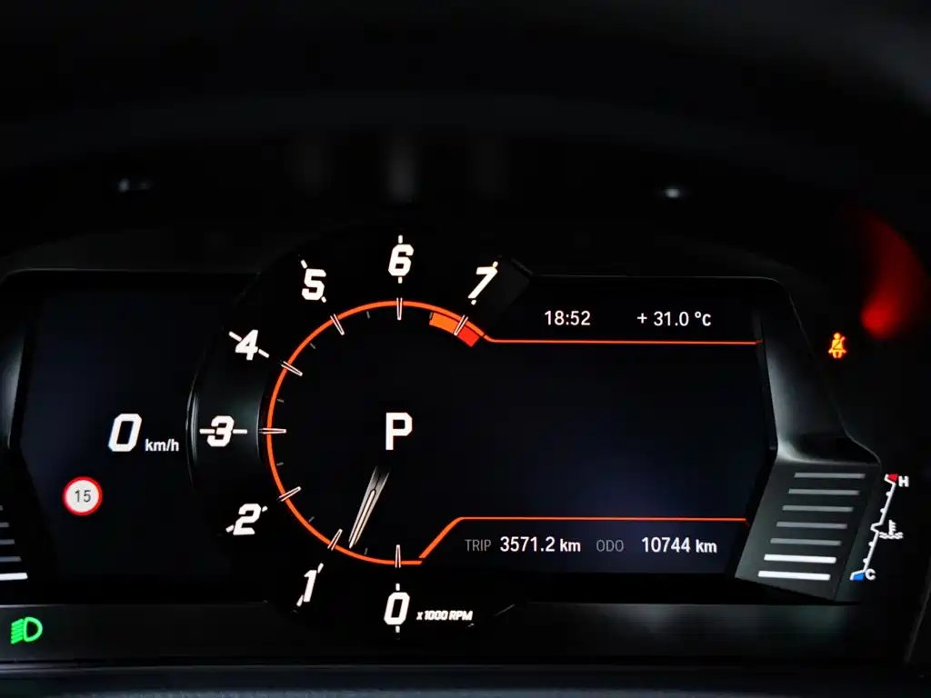 Toyota Supra — миниатюра 10
