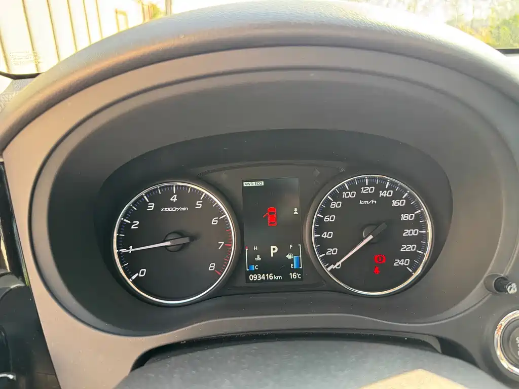 Mitsubishi Outlander (Import) — миниатюра 16