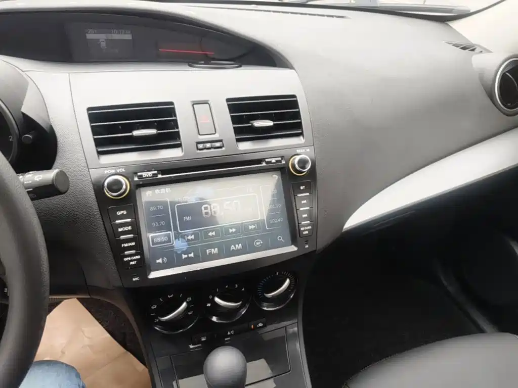 Mazda 3 Xingcheng — миниатюра 13