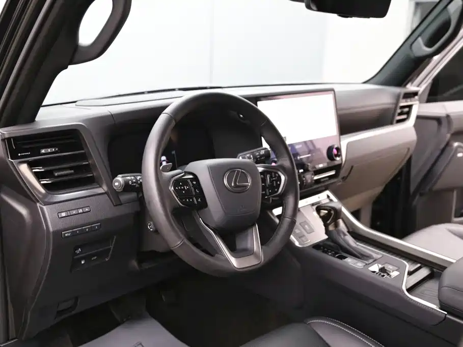 Lexus GX — миниатюра 13