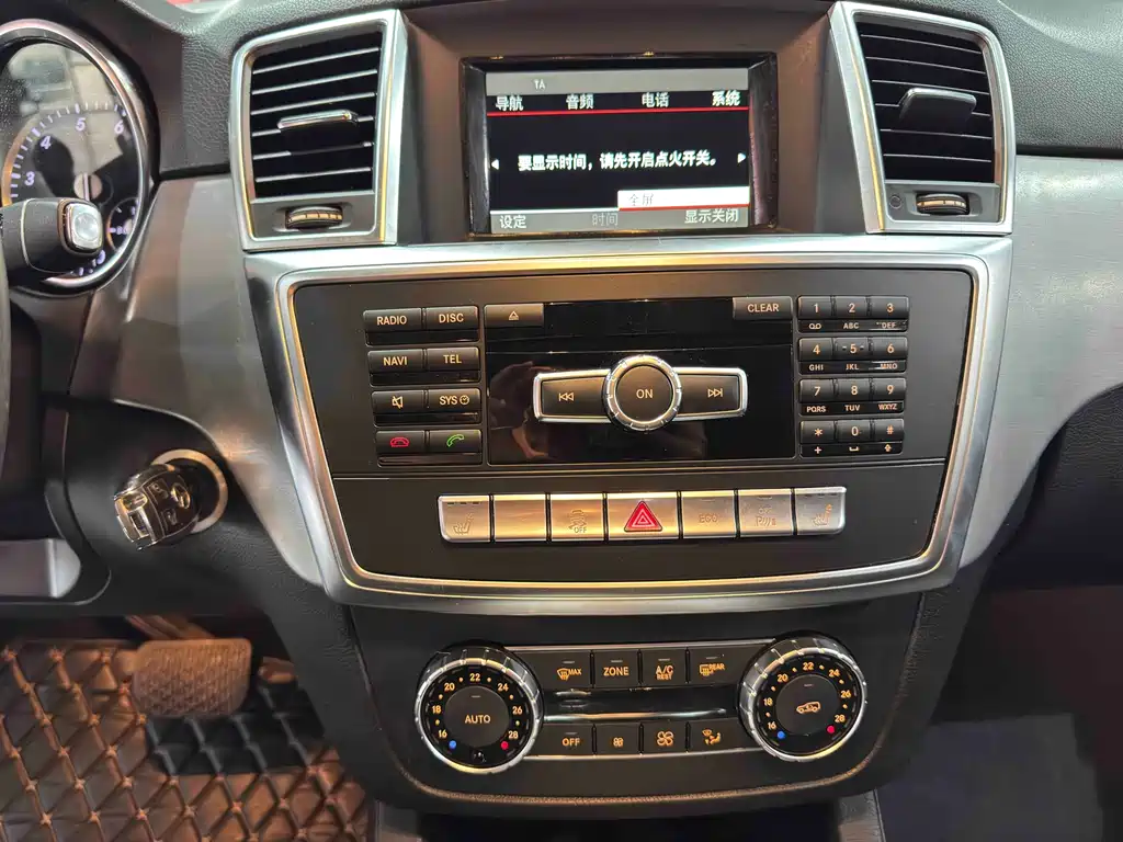 Mercedes-Benz M-Class — миниатюра 13
