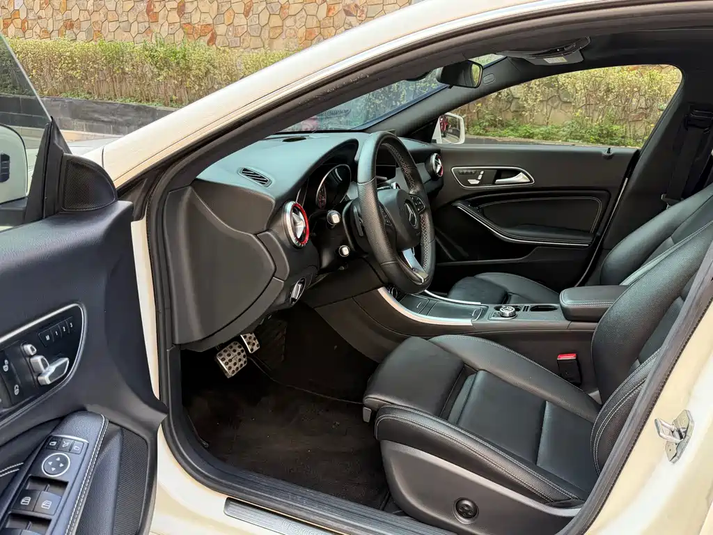 Mercedes-Benz CLA (Import) — миниатюра 6