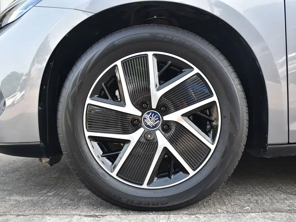 BYD Qin L — миниатюра 21