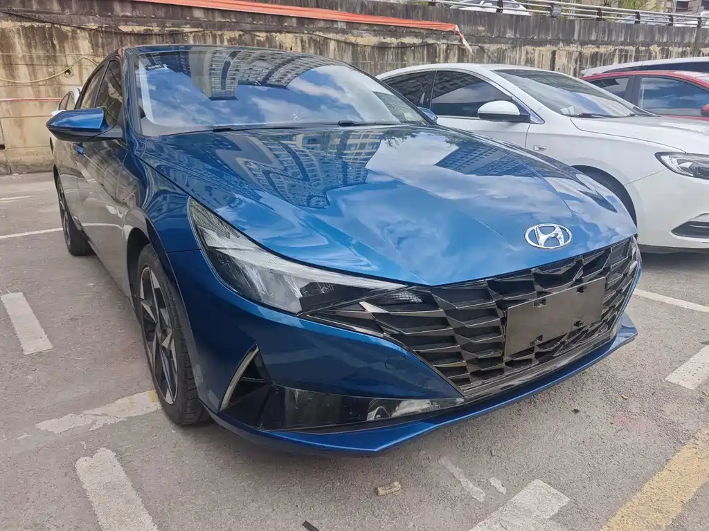Hyundai Elantra — миниатюра 3