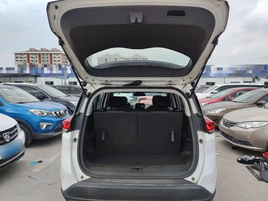 Chevrolet Volando — миниатюра 19