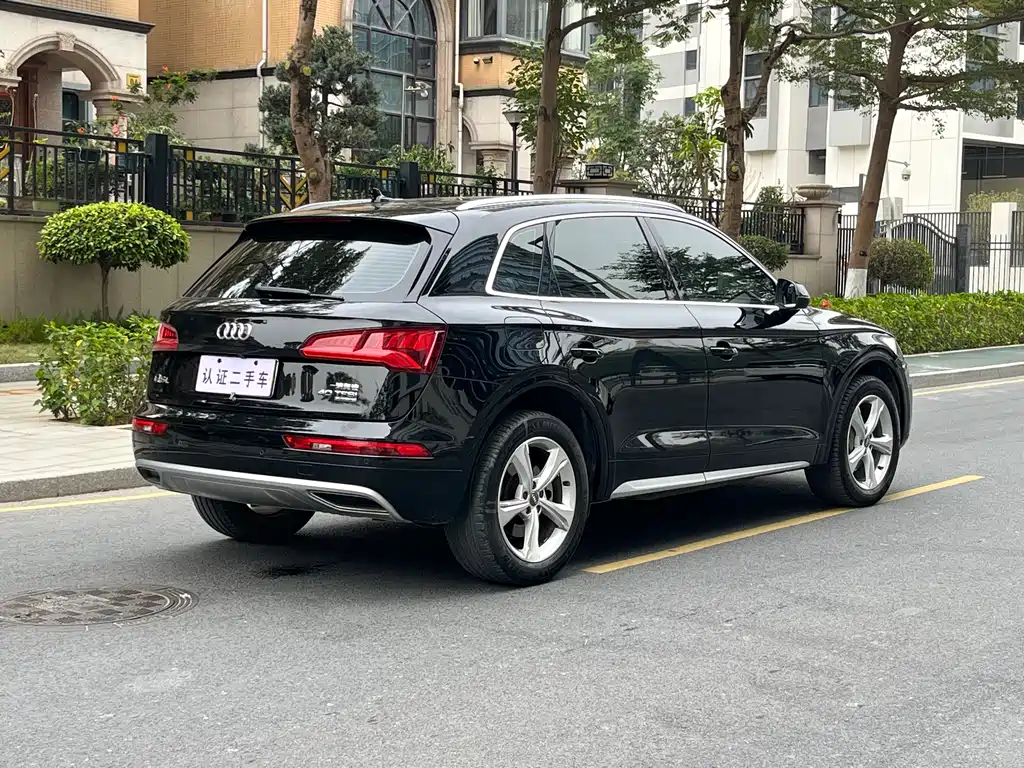 AUDI Q5L