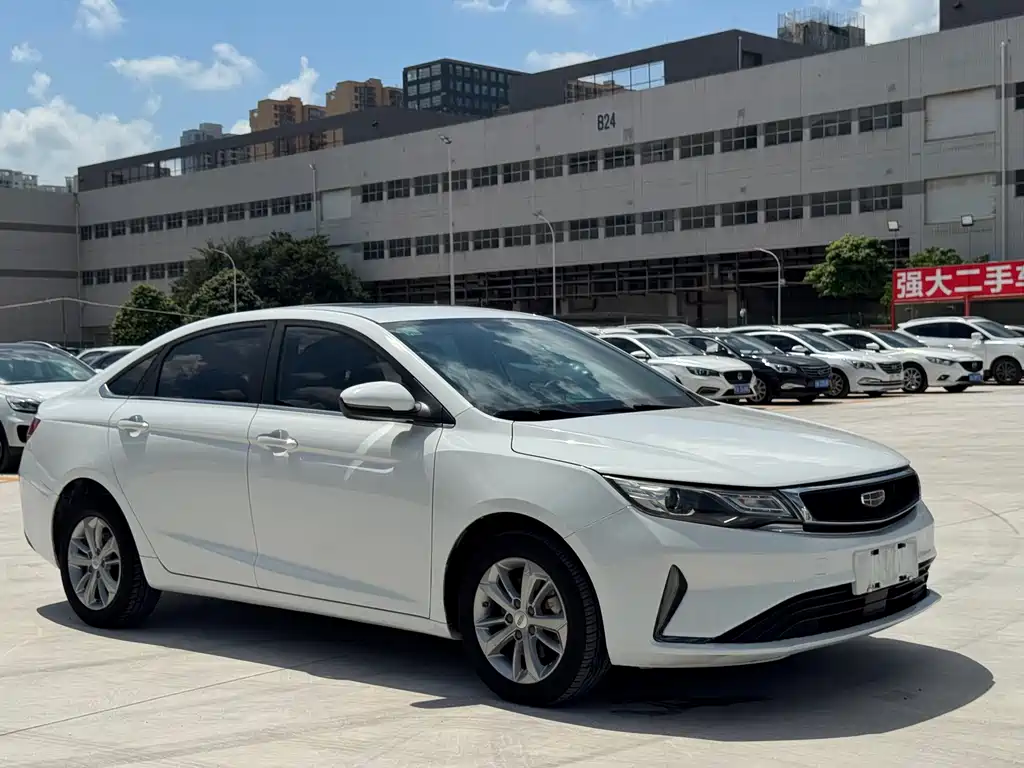 Geely Emgrand GL — миниатюра 3
