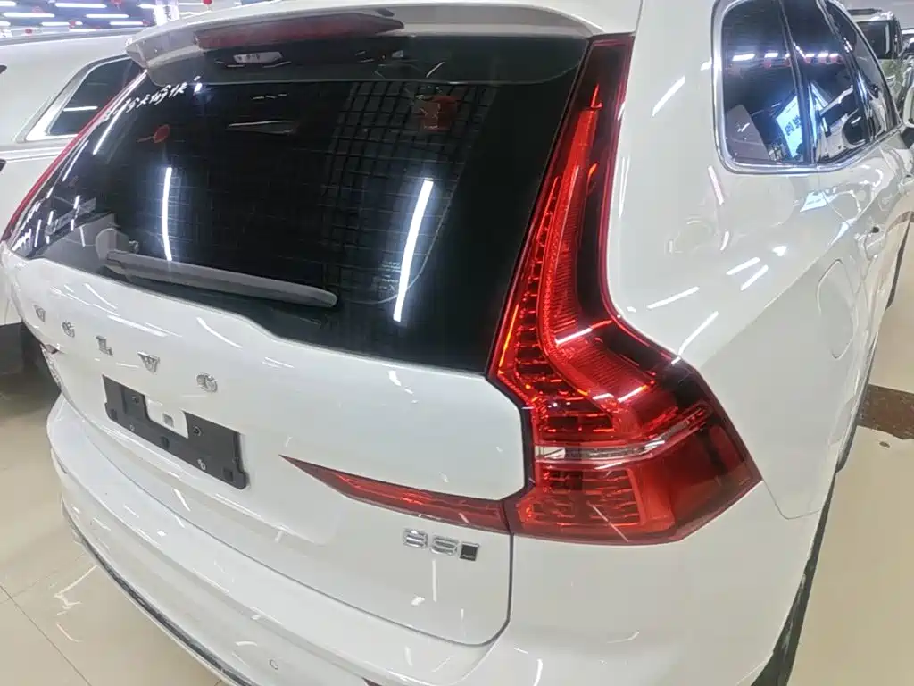 Volvo XC60 — миниатюра 8