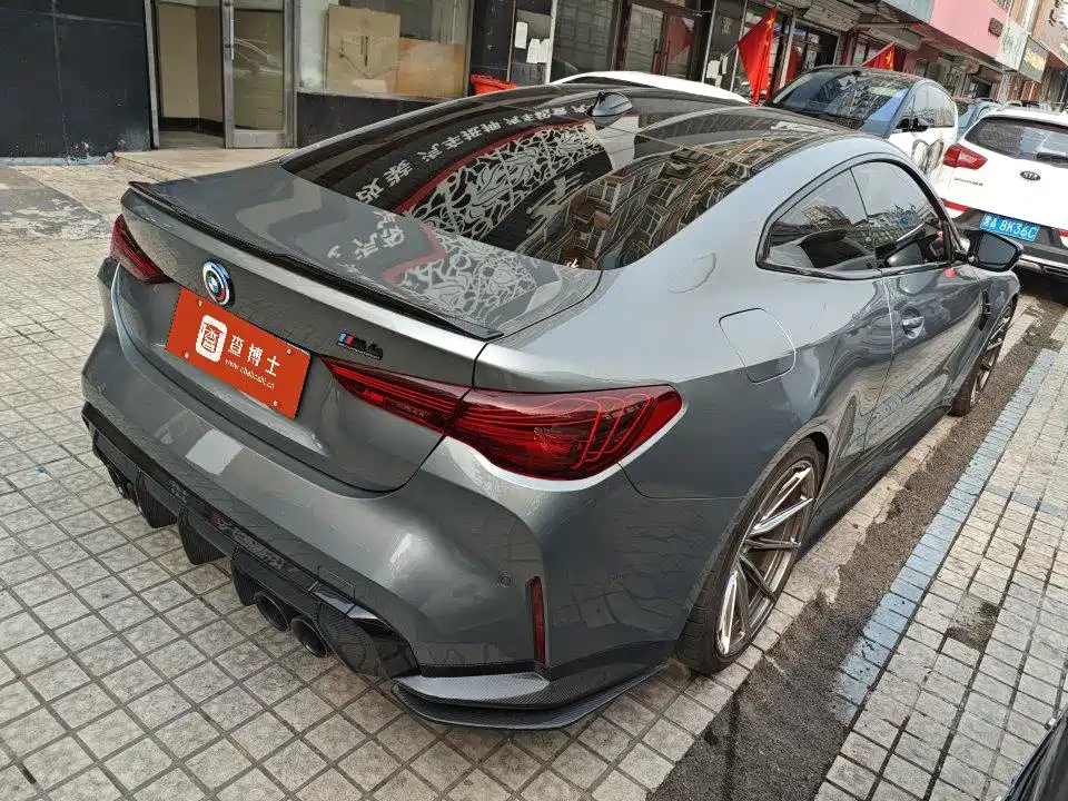 BMW M4