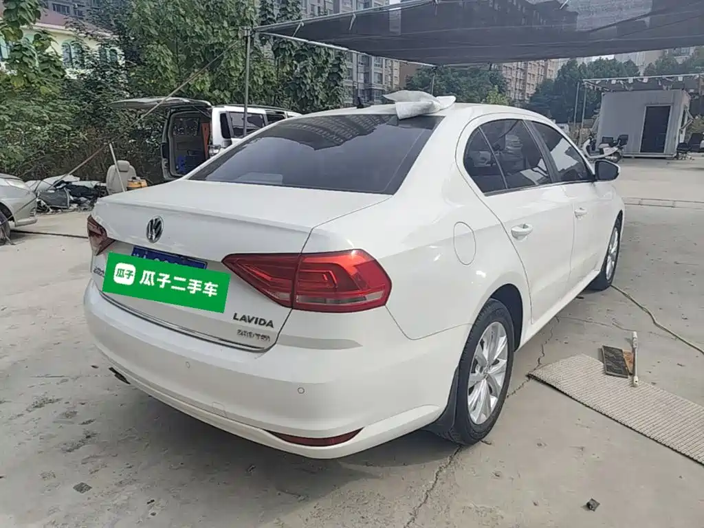 Volkswagen Lavida — миниатюра 7