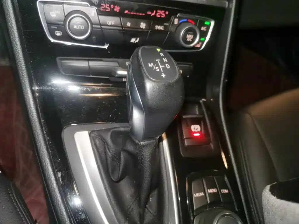 BMW 2 Series Active Tourer — миниатюра 14