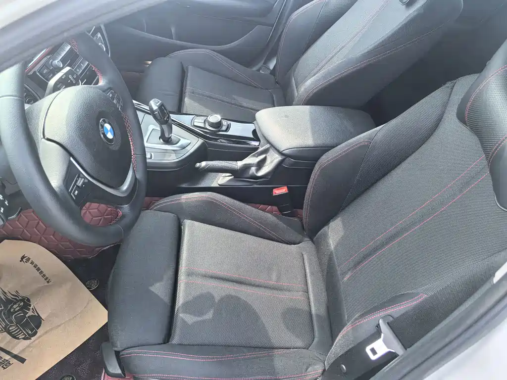 BMW 1 Series (Import) — миниатюра 4