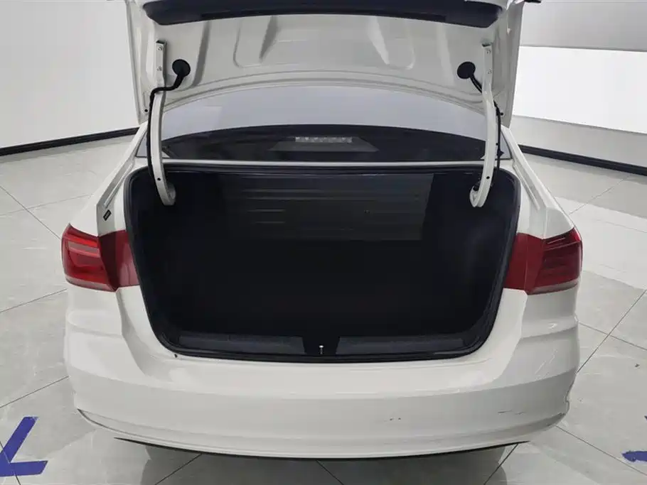 Volkswagen Santana 2021 1.5L AT
