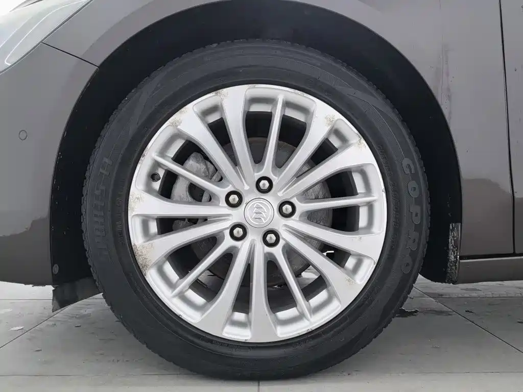 Buick LaCrosse — миниатюра 17
