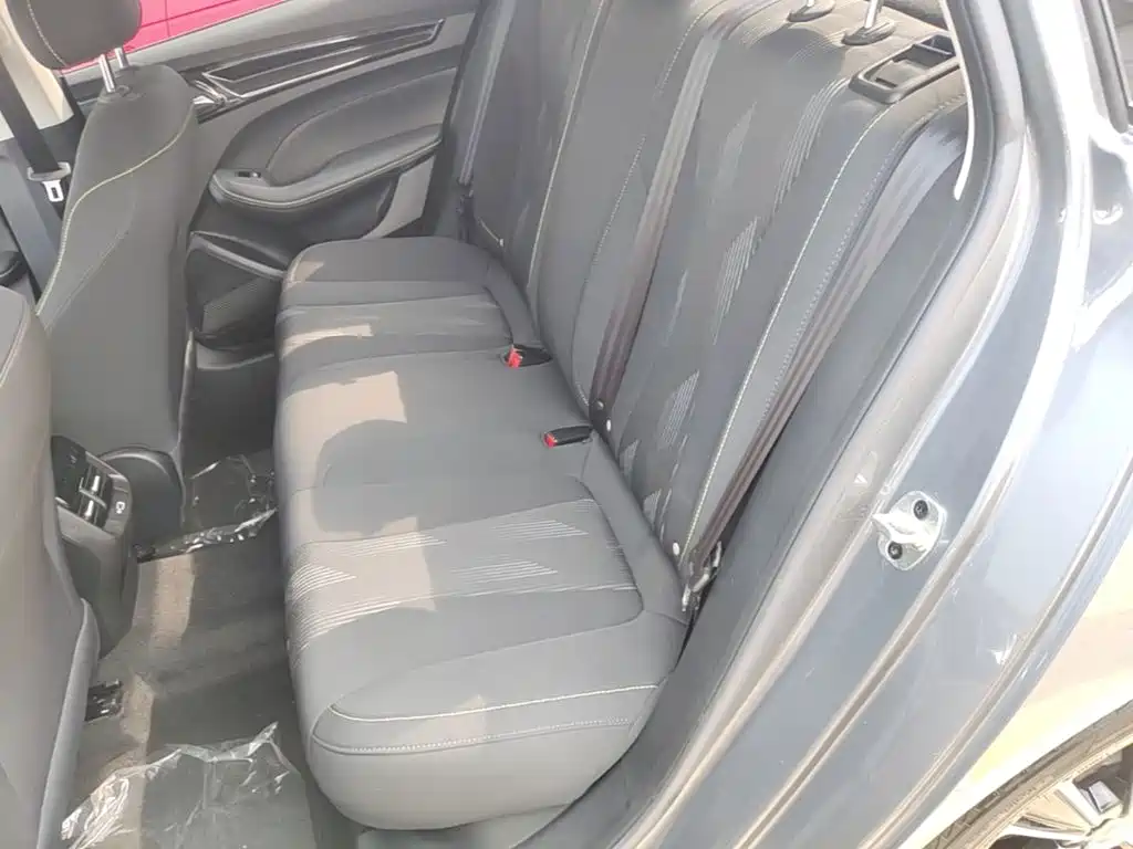 Roewe i5 — миниатюра 17