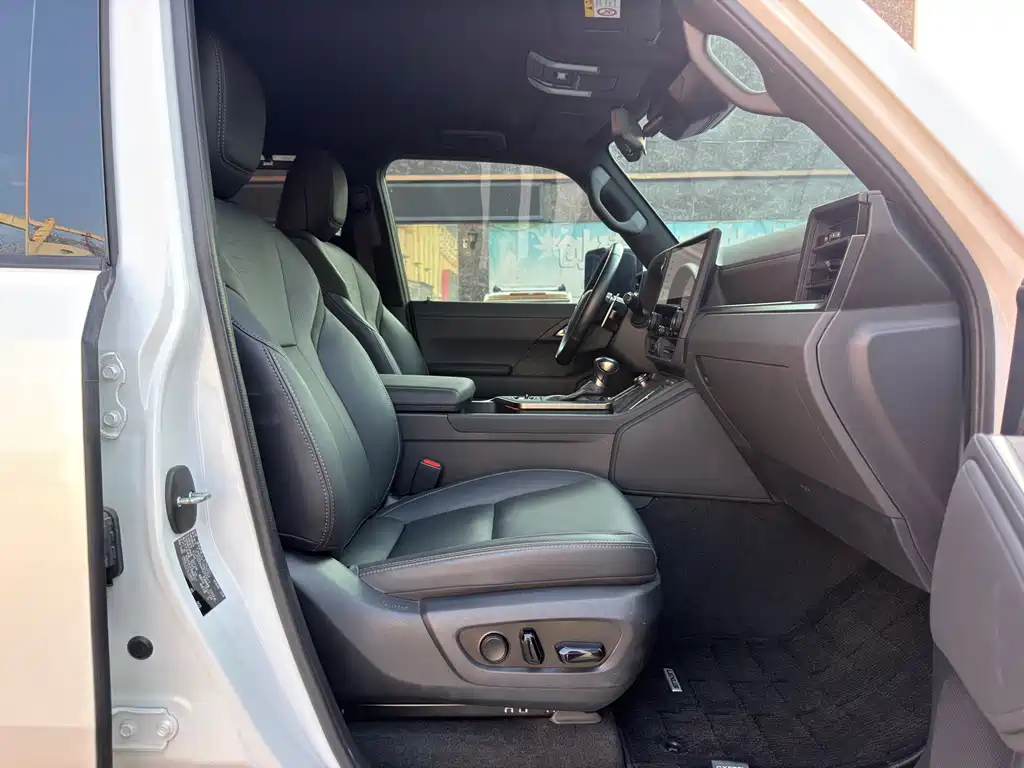 Lexus GX — миниатюра 11