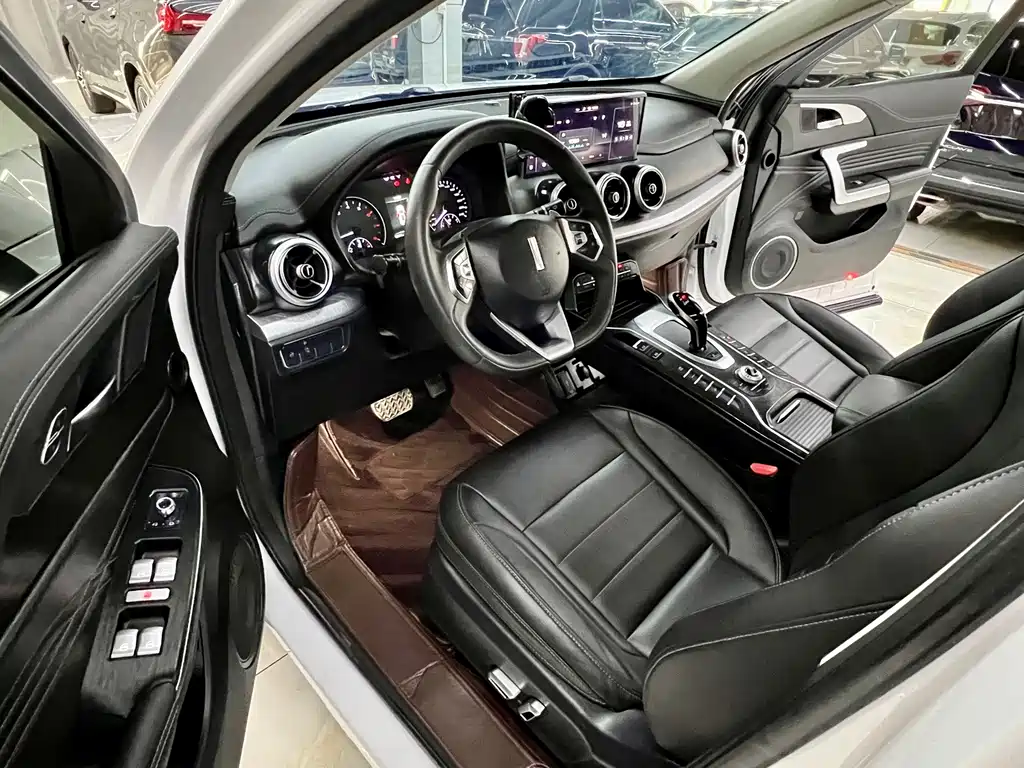 Wey Wey VV5 — миниатюра 10