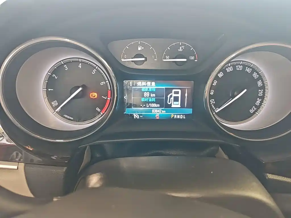 Buick Verano — миниатюра 12