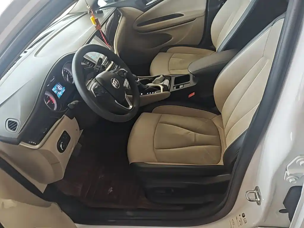 Buick Verano — миниатюра 15