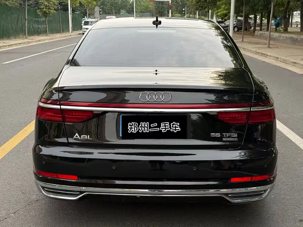 Audi A8 — миниатюра 8