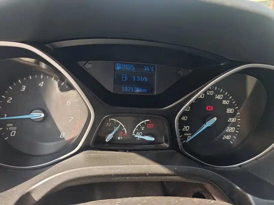 Ford Focus — миниатюра 14