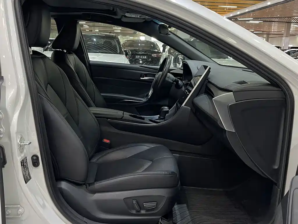 Toyota Avalon — миниатюра 5