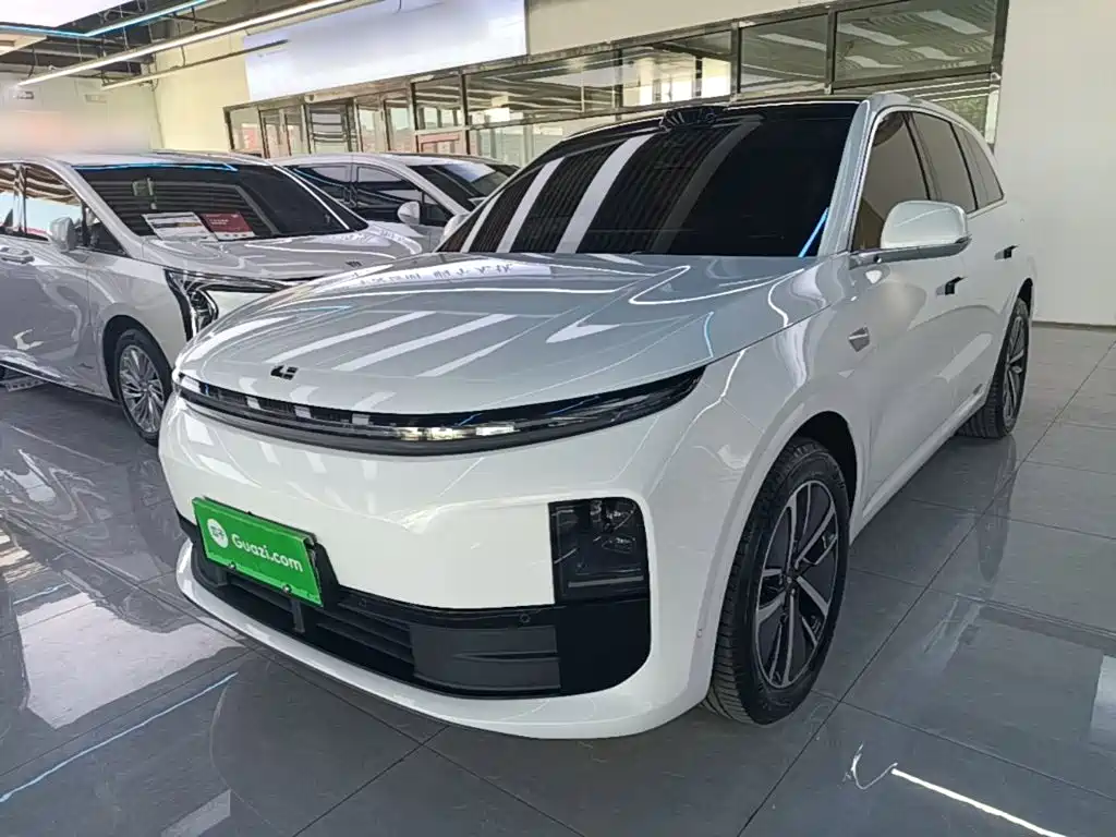 Li Auto Li L6 2025