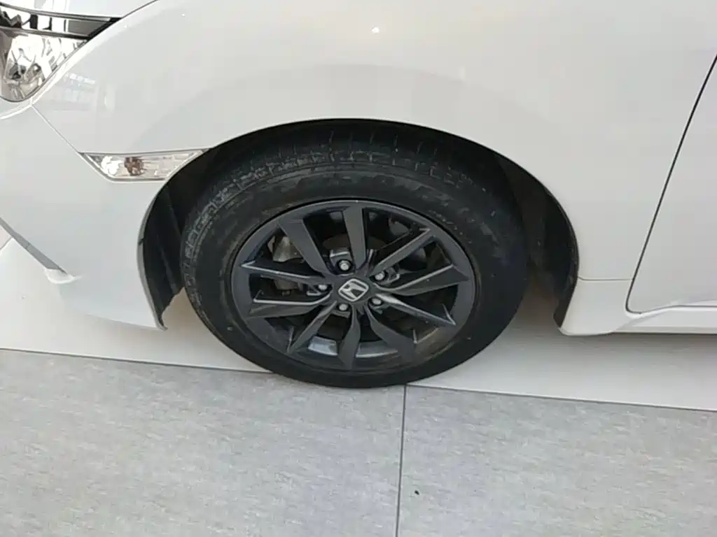 Honda Civic — миниатюра 23