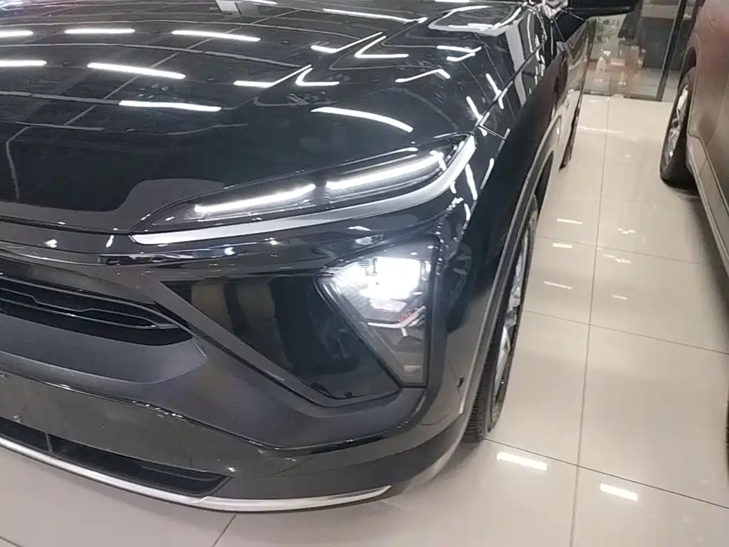 NIO ES6 — миниатюра 24
