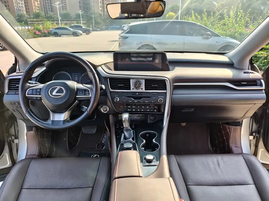 Lexus RX — миниатюра 9