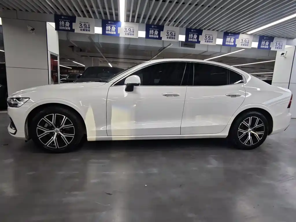Volvo S60 — миниатюра 9