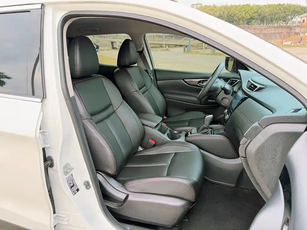 Nissan Qashqai — миниатюра 15