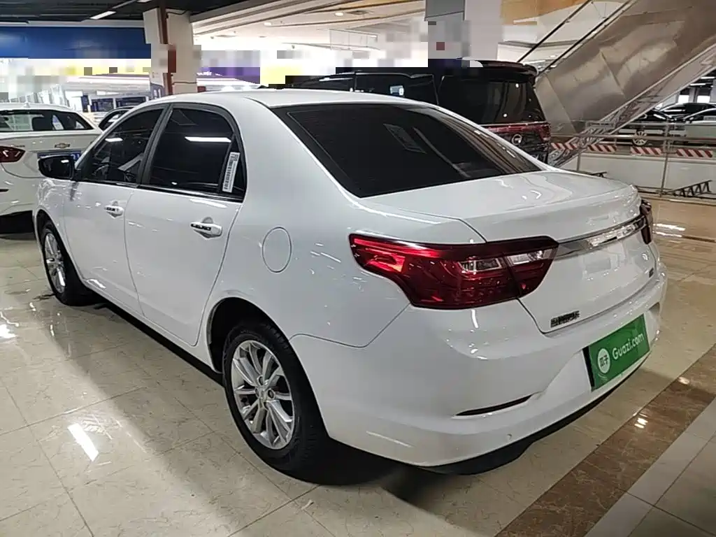 Geely Vision — миниатюра 5