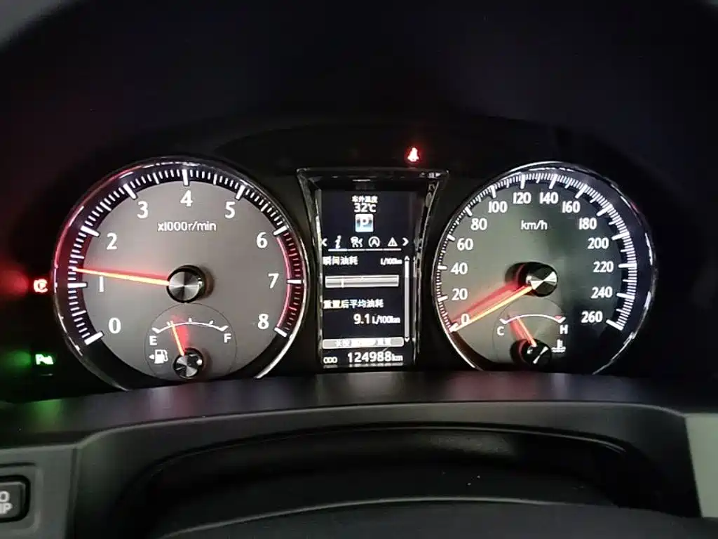 Toyota Crown — миниатюра 14