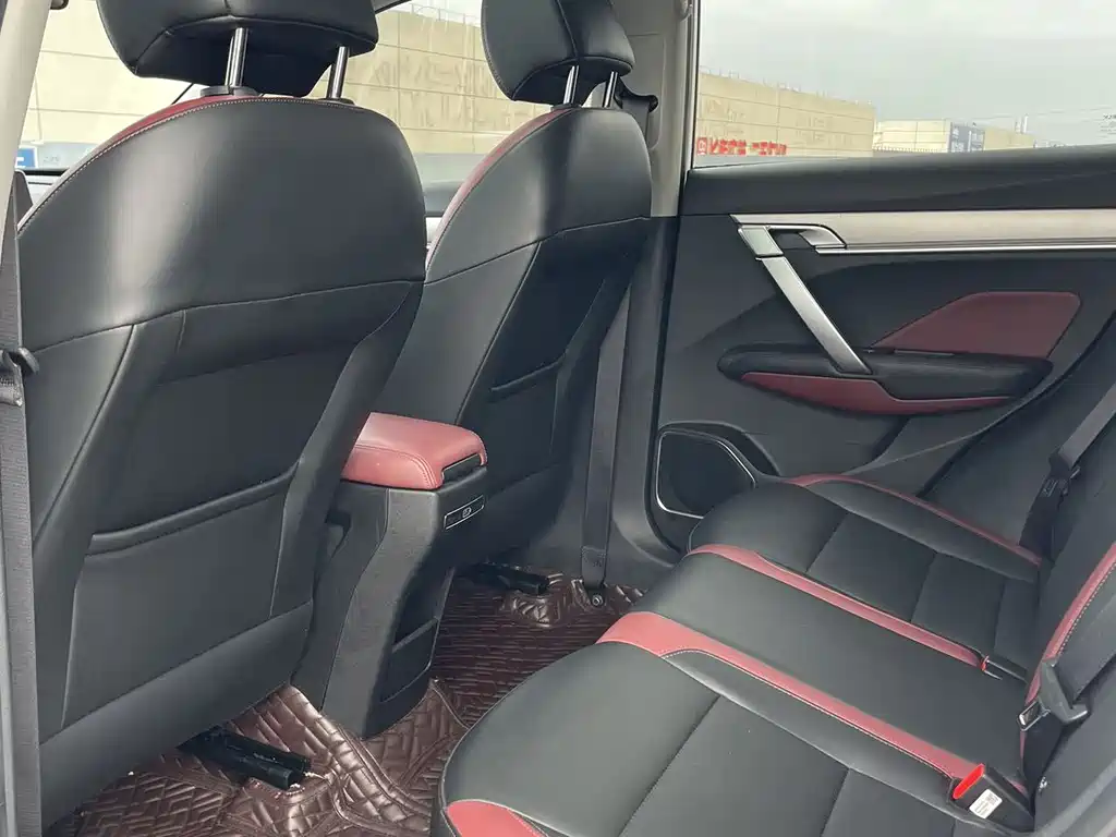Geely Binyue — миниатюра 5
