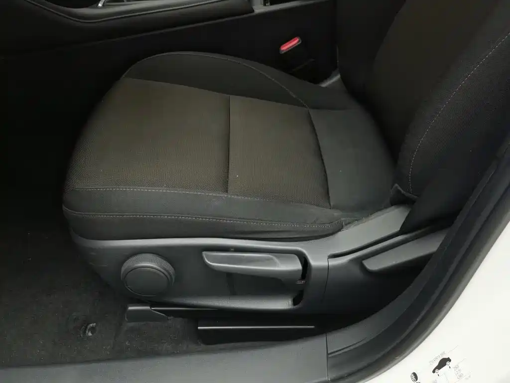Mazda 3 Axela — миниатюра 20