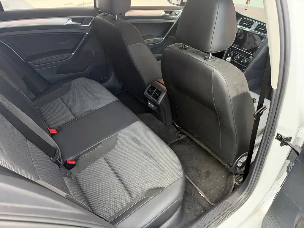 Volkswagen Golf — миниатюра 5