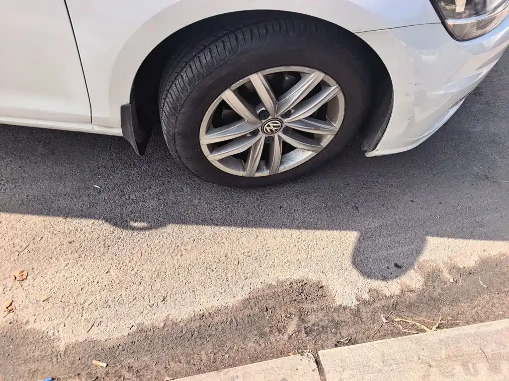 Volkswagen Golf — миниатюра 8
