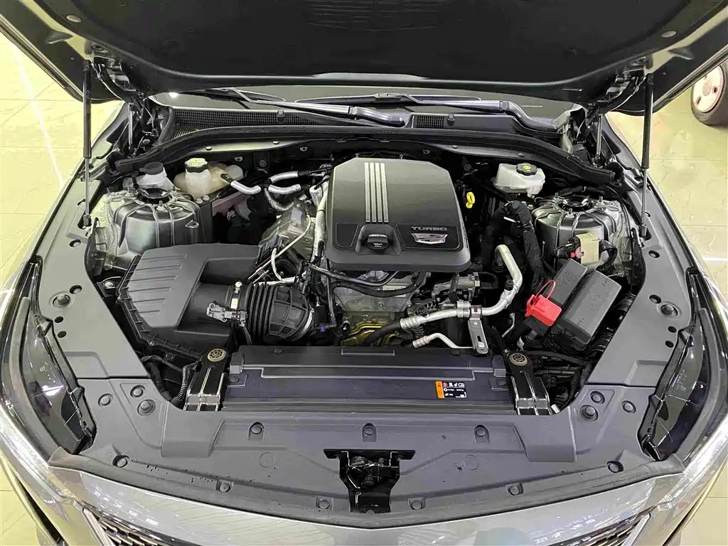 Cadillac CT5 — миниатюра 16