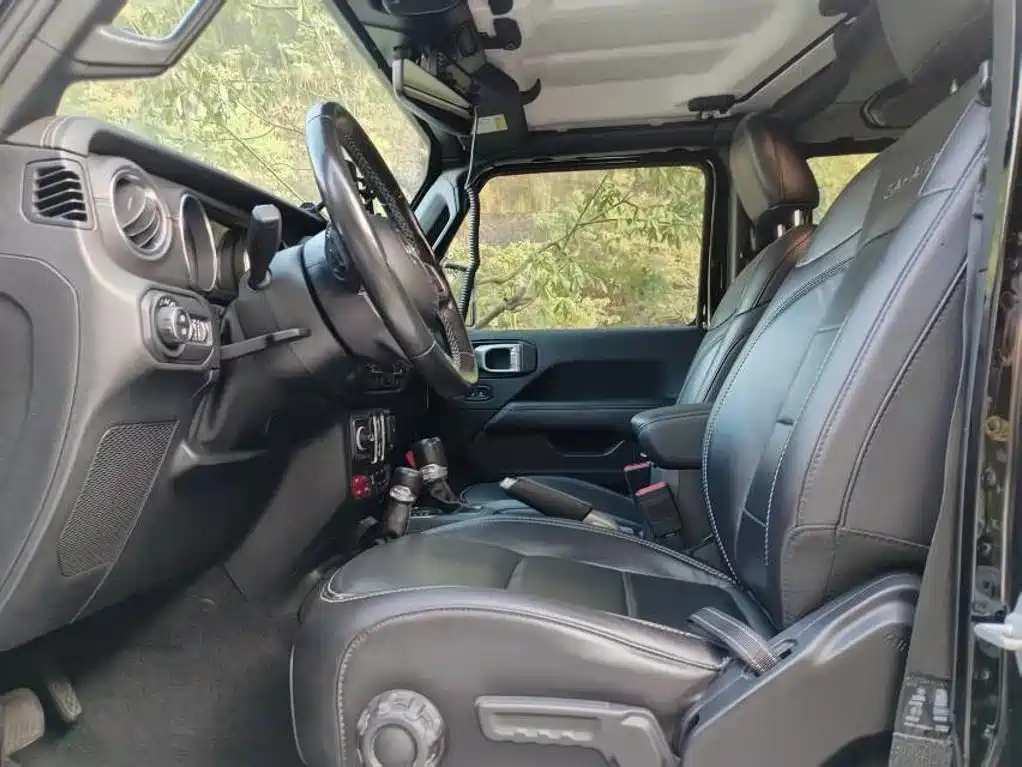 Jeep Wrangler — миниатюра 4