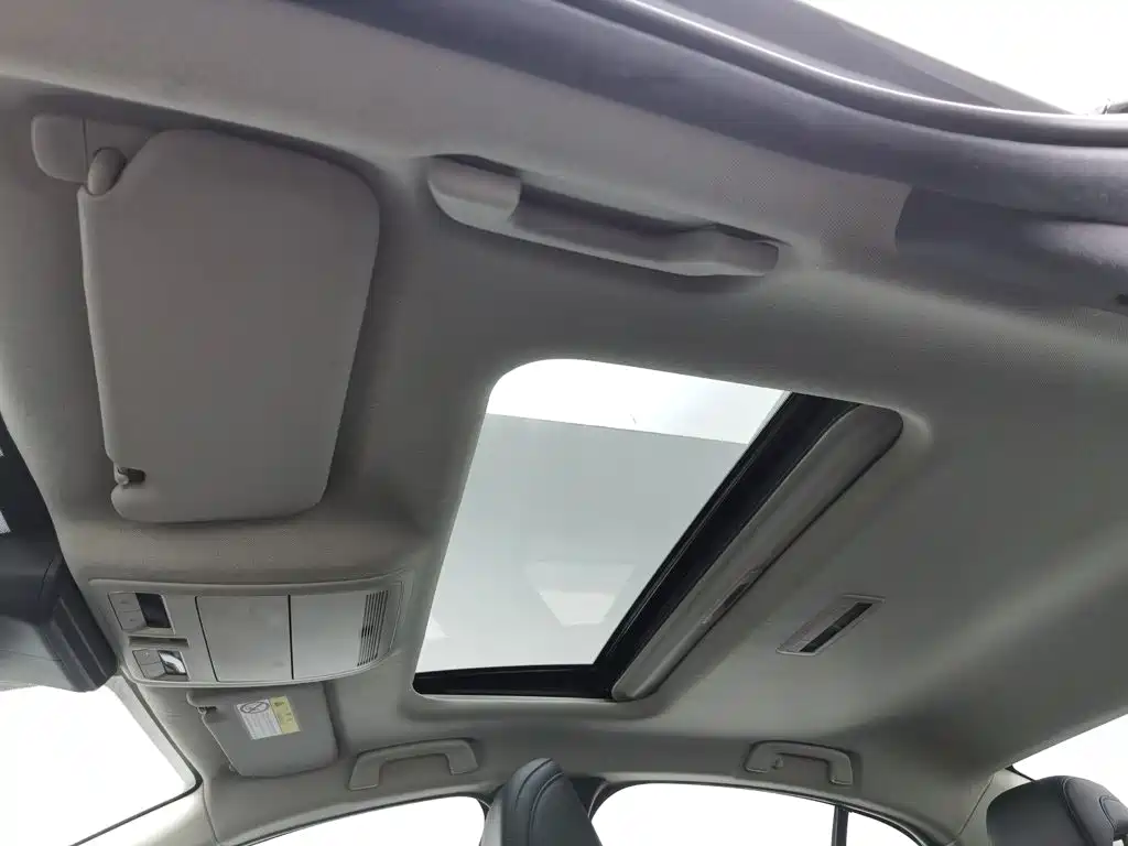 Mazda 3 Axela — миниатюра 14
