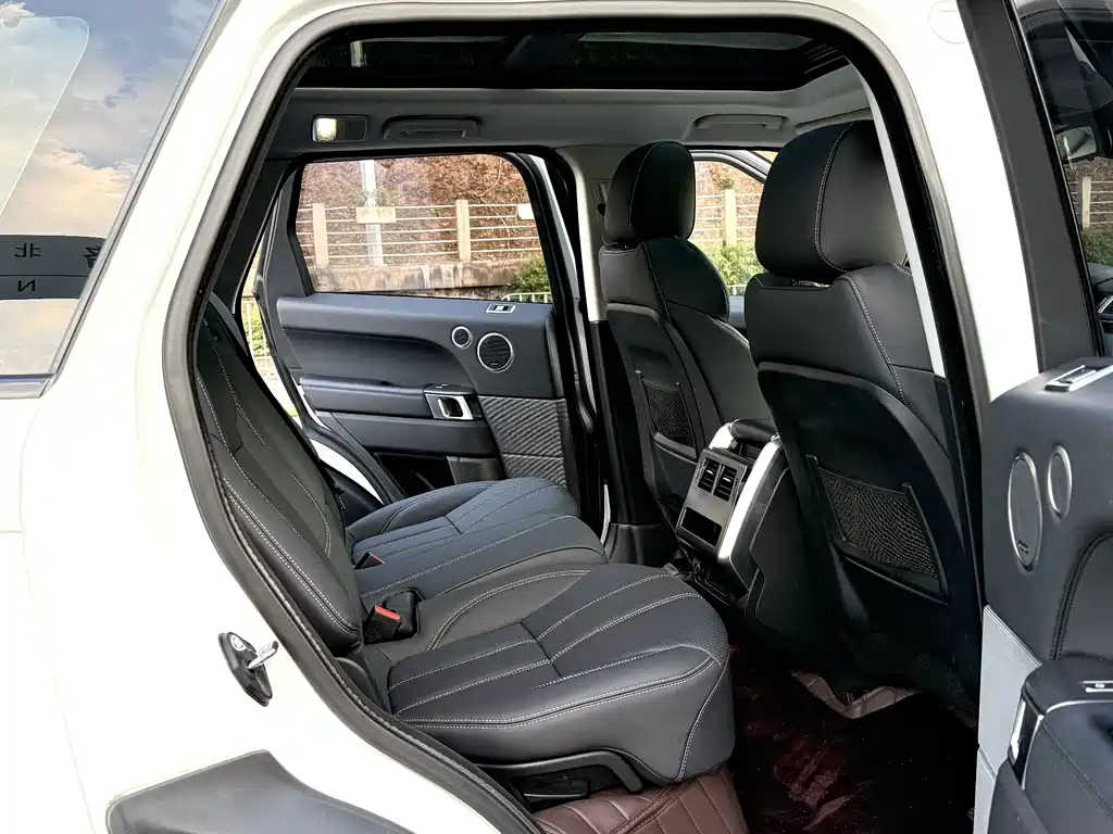 Land Rover Sport — миниатюра 12