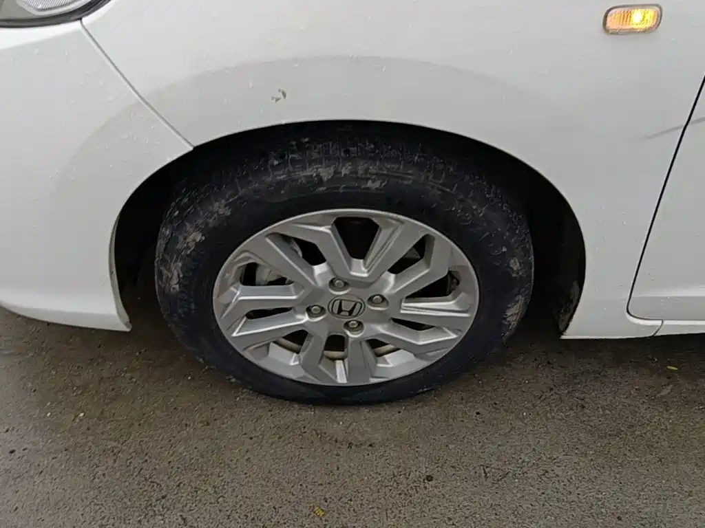 Honda Fit — миниатюра 23