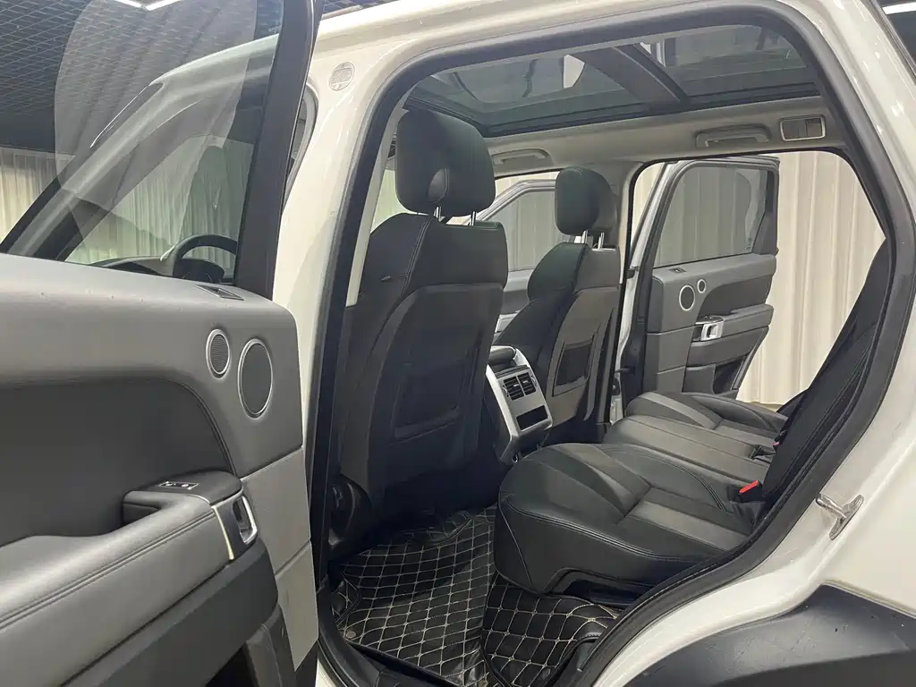Land Rover Sport — миниатюра 10