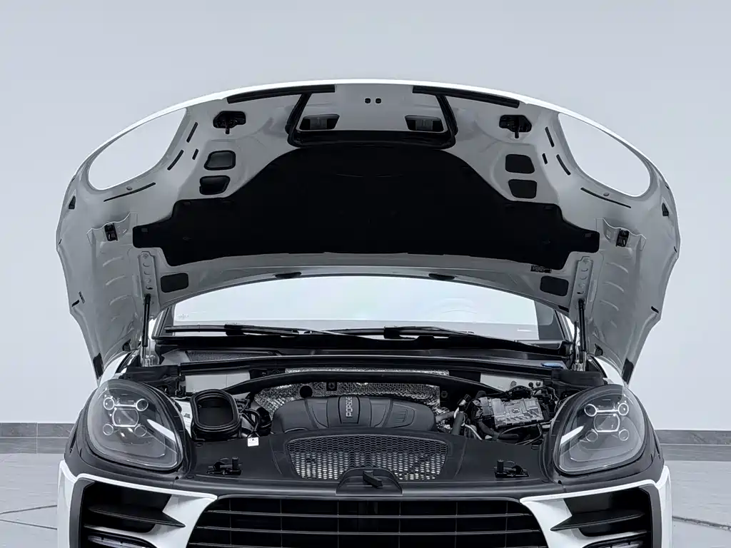 Porsche Macan — миниатюра 10