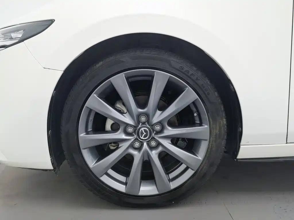 Mazda 3 Axela — миниатюра 17