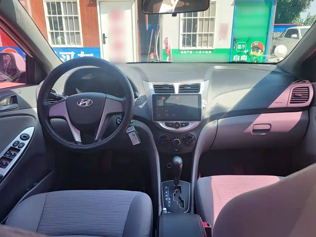 Hyundai Verna — миниатюра 15